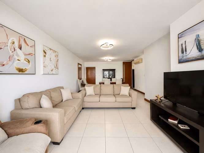 Apartamento en Venta en PH Mont Royale, El Cangrejo – 3 Recámaras