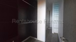 Venta de Apartamento con 104m2 en Avenida Ba,boa pH Element 27-1275SR