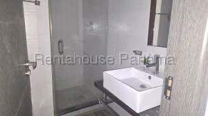 Venta de Apartamento con 104m2 en Avenida Ba,boa pH Element 27-1275SR