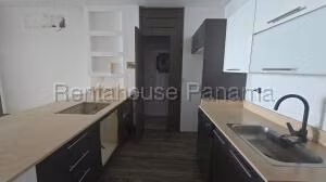 Venta de Apartamento con 104m2 en Avenida Ba,boa pH Element 27-1275SR