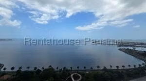 Venta de Apartamento con 104m2 en Avenida Ba,boa pH Element 27-1275SR