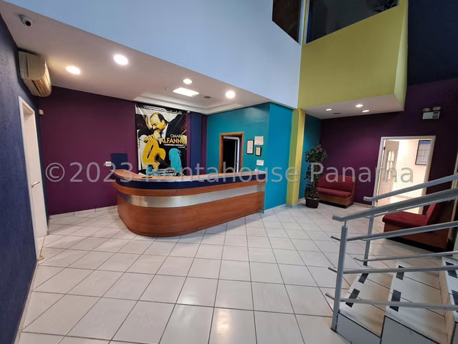 Office rental in Costa del Este dreams Factory KC