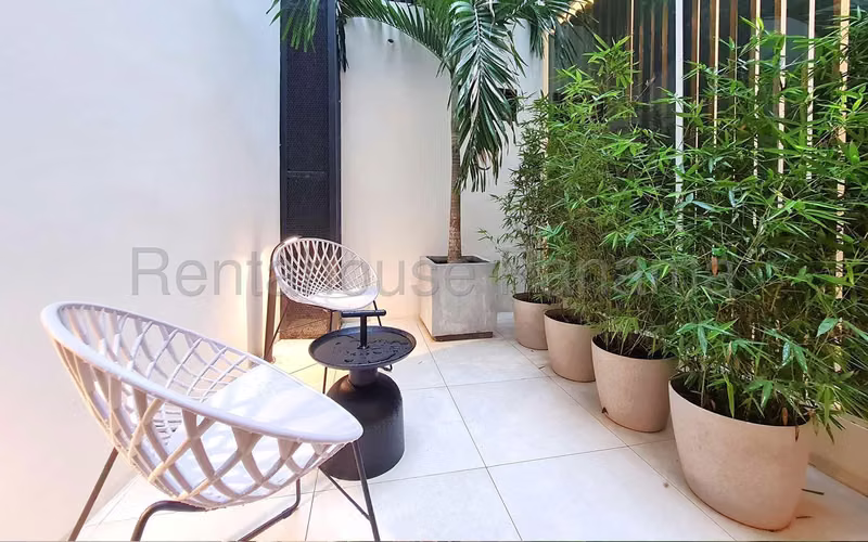 RR VENTA DE EDIFICIO EN CASCO ANTIGUO LESPLANADE - Imagen 4