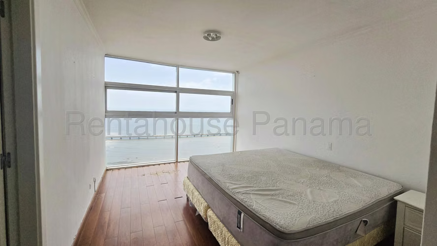 Venta de Apartamento en Coco del Mar Ph Nautica 320 Mts PD