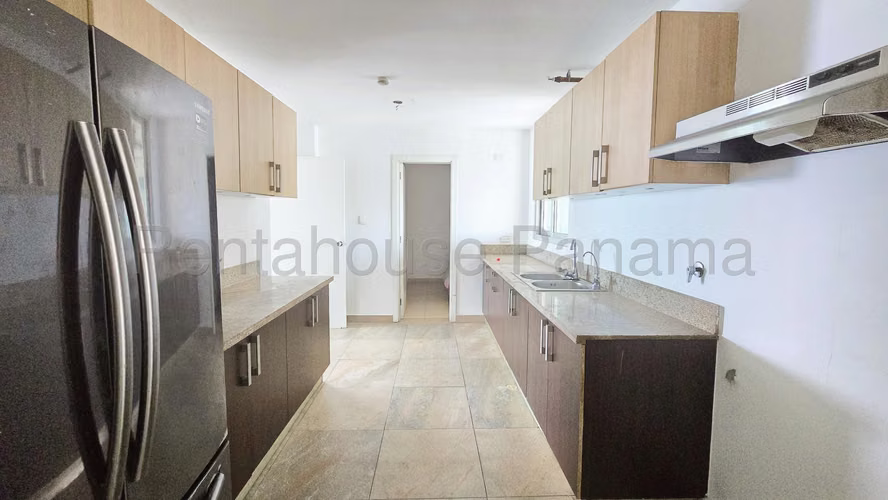Venta de Apartamento en Coco del Mar Ph Nautica 320 Mts PD
