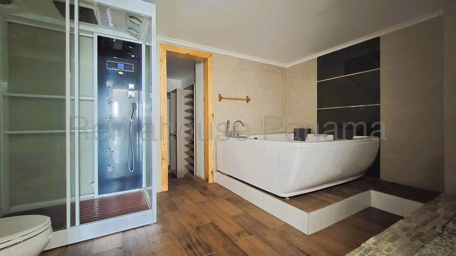 Venta de Apartamento en Coco del Mar Ph Nautica 320 Mts PD