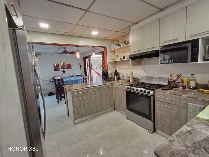 Venta de Casa en Reparto Nuevo Panama LA FONTANA 235 Mts PD - Imagen 4