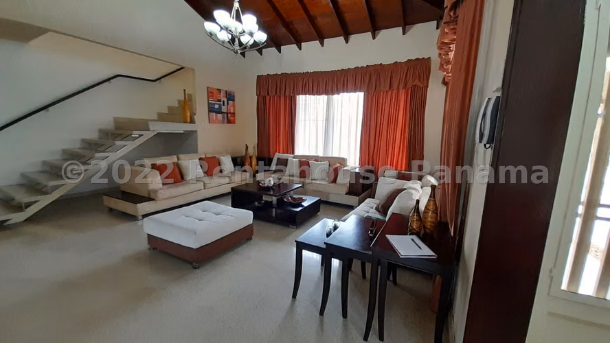 House for sale in Betania Altos de Dorado 818 Mts PD