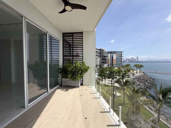 PH WATERFRONT 40 - OCEAN REEF - VENTA