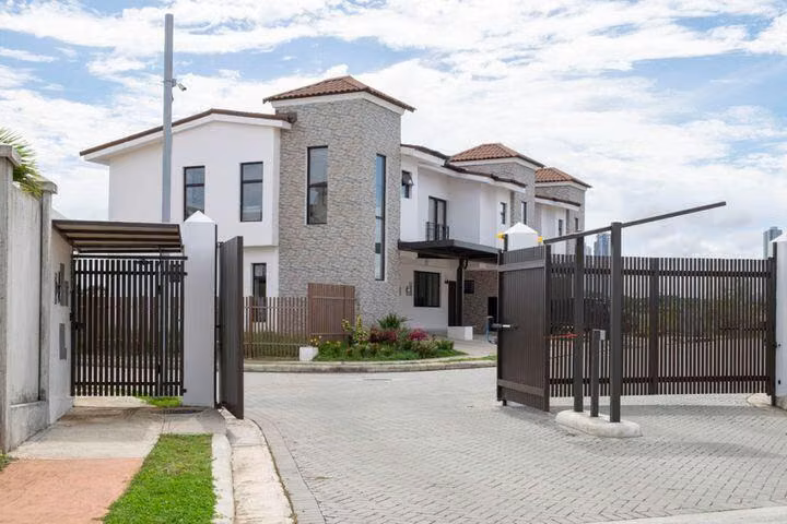 Casa de 170m2 en venta en PH Costa Linda Costa Sur - Imagen 2