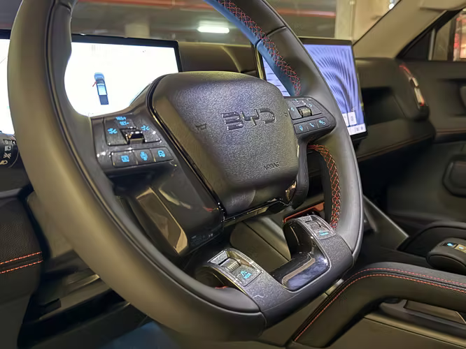BYD SHARK 2025