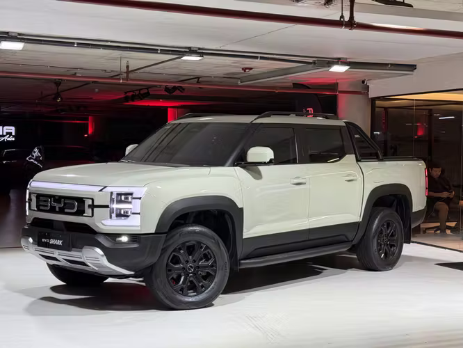 BYD SHARK 2025