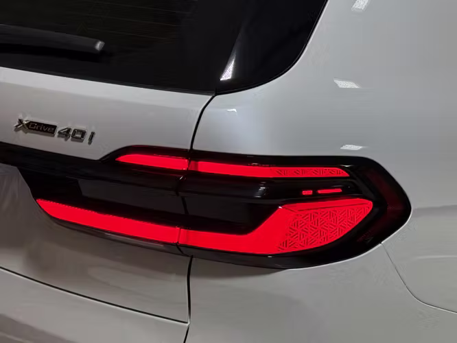 BMW X7 xDrive40i M SPORT 2024 - Imagen 9