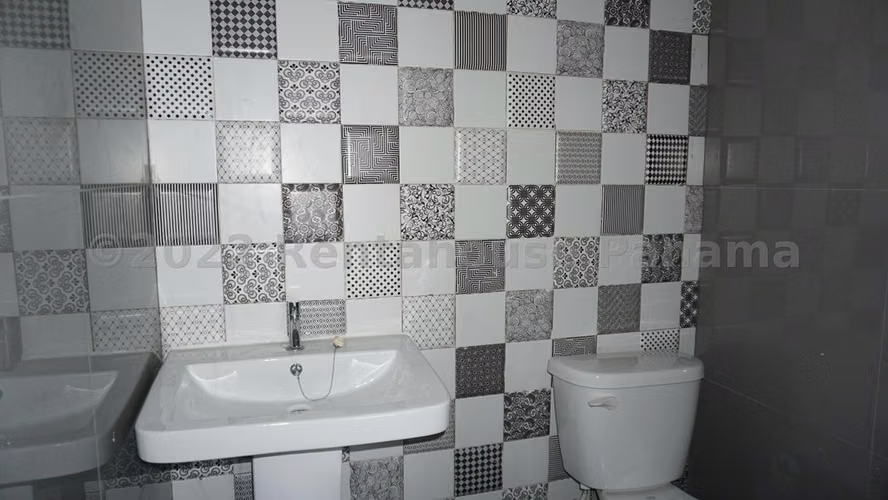 Oficina de 103m2 en alquiler en Evolution Tower Calle 50 - Imagen 11