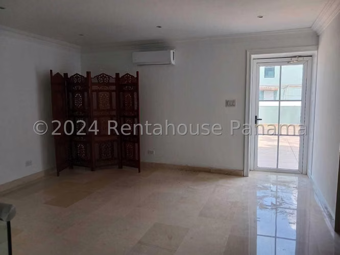 Lujoso Pent-house en Venta en Avenida Balboa 27PPM1298