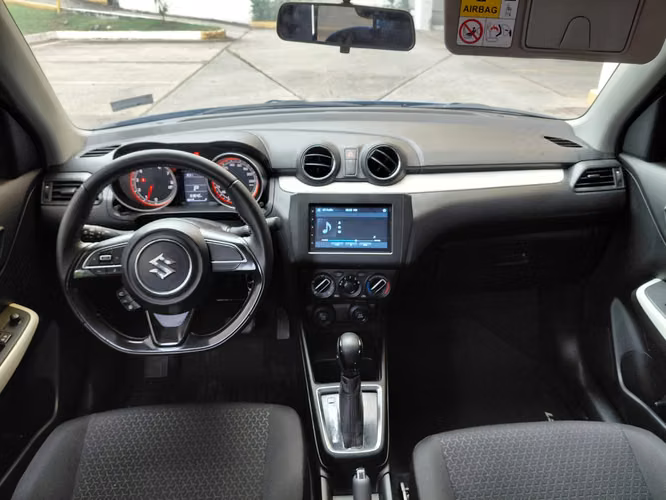 SUZUKI SWIFT 2023 AUTOMATICO - Imagen 7