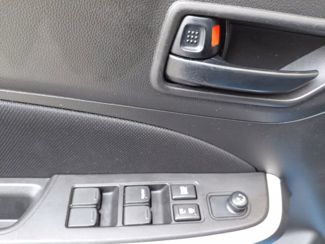 SUZUKI SWIFT 2023 AUTOMATICO - Imagen 12