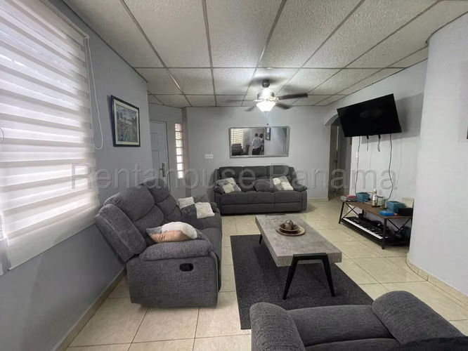 Vendo Casa de 355 m² en Villa Lucre 27-919GG - Imagen 4