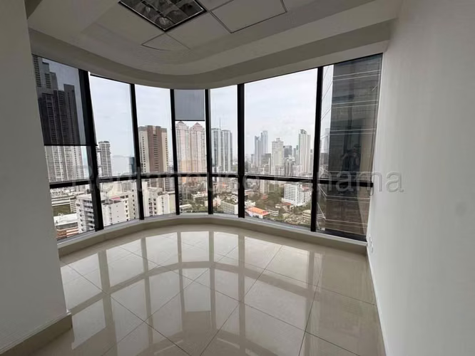 Oficina Comercial en Alquiler en Calle 50 JG - Imagen 10