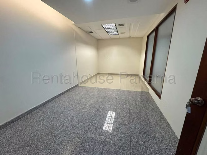 Oficina Comercial en Alquiler en Calle 50 JG - Imagen 14