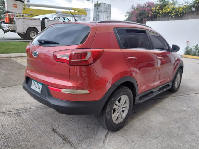 KIA SPORTAGE 2013 MANUAL - Imagen 4