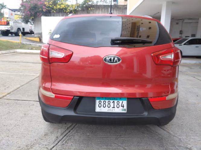 KIA SPORTAGE 2013 MANUAL - Imagen 5