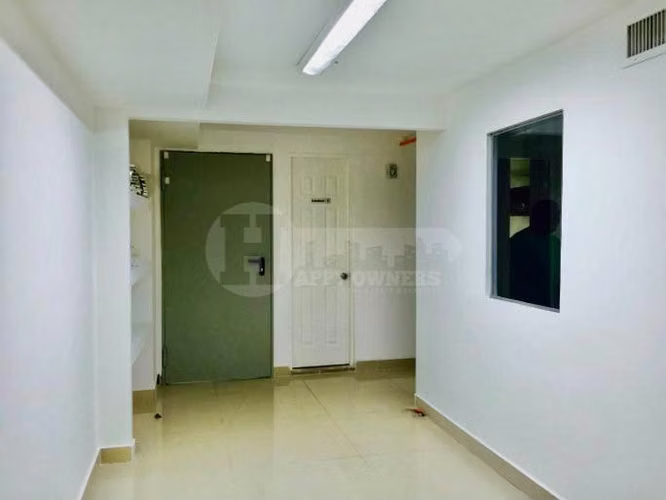 Alquiler de local comercial en Condado Business Center. YP - Imagen 15