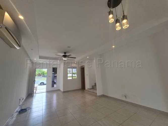 House for Sale in Brisas Del Golf JG