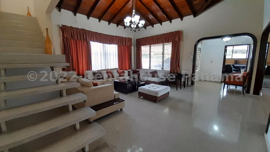 House for sale in Betania Altos de Dorado NS
