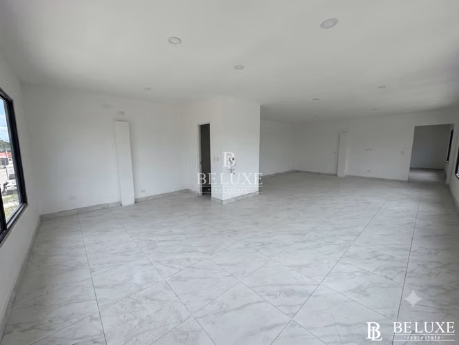ALQUILER DE GALERA / BODEGA EN PARQUE LEFEVRE (20) - Imagen 15