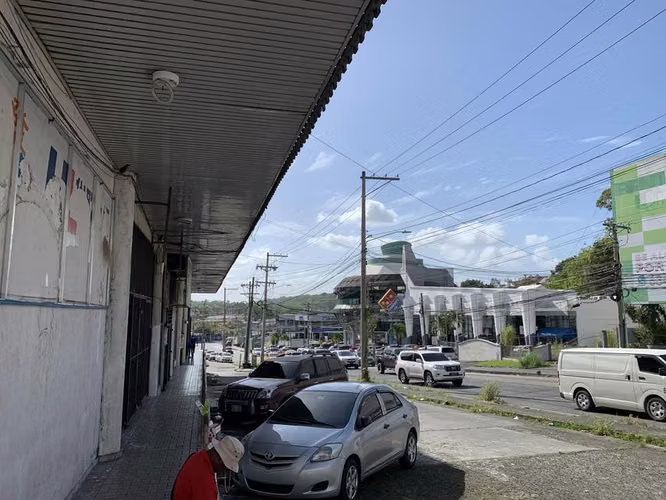 LOcal comercial de 645m2 en venta en El Dorado - Imagen 11