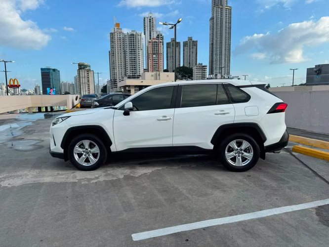 TOYOTA RAV4 4WD 2019 20,900.00$ - Imagen 7
