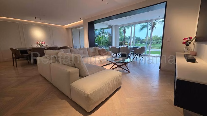 Venta de Apartamento en Santa María. EH