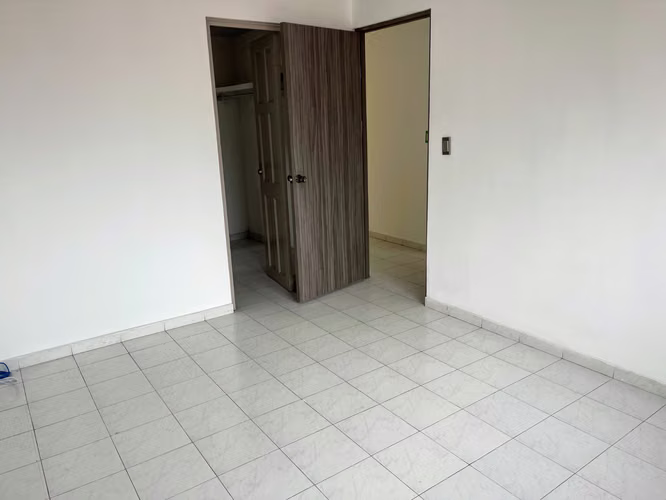 ALQUILER- ¡OPORTUNIDAD EN CHANIS! CASA TIPO DÚPLEX CON USO COMERCIAL - Imagen 4
