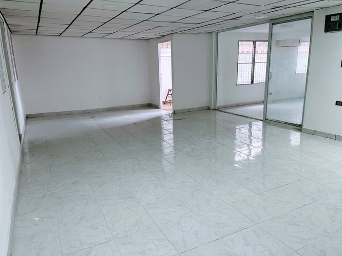ALQUILER- ¡OPORTUNIDAD EN CHANIS! CASA TIPO DÚPLEX CON USO COMERCIAL - Imagen 5