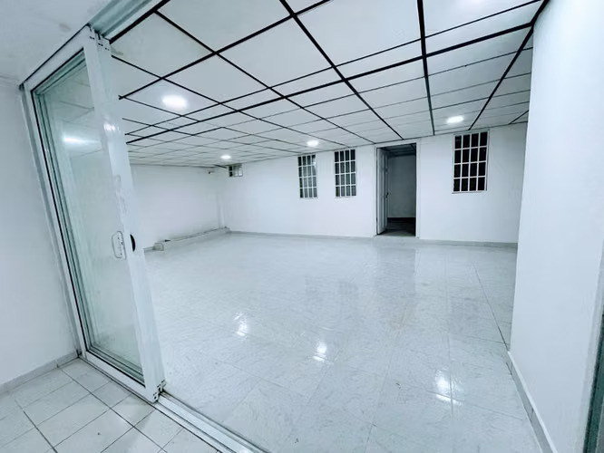ALQUILER- ¡OPORTUNIDAD EN CHANIS! CASA TIPO DÚPLEX CON USO COMERCIAL - Imagen 14