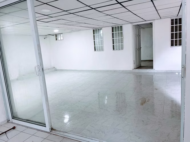 ALQUILER- ¡OPORTUNIDAD EN CHANIS! CASA TIPO DÚPLEX CON USO COMERCIAL - Imagen 11
