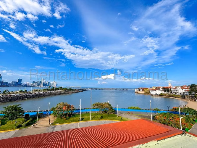 Local Comercial en Alquiler en Casco Antiguo JG - Imagen 16