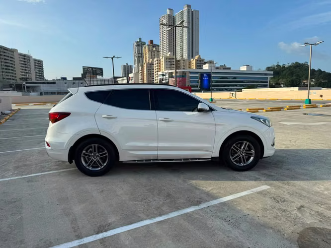 HYUNDAI SANTA FE 2017 10,500.00$ - Imagen 6