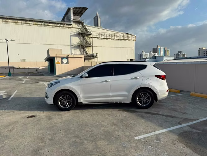 HYUNDAI SANTA FE 2017 10,500.00$ - Imagen 7
