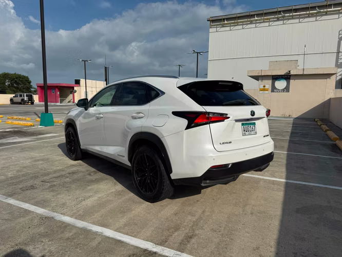 LEXUS NX300H 2015 13,900.00$ - Imagen 5