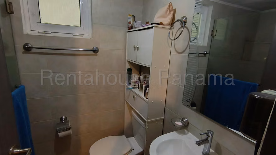 Se Vende Apartamento en Pueblo Nuevo DPA27-1283