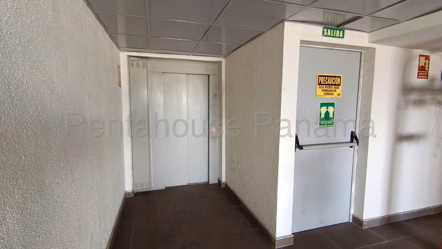 Se Vende Apartamento en Pueblo Nuevo DPA27-1283