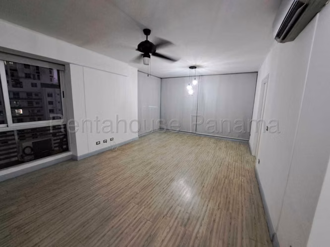 Se Vende Apartamento en San Francisco DPA27-1288