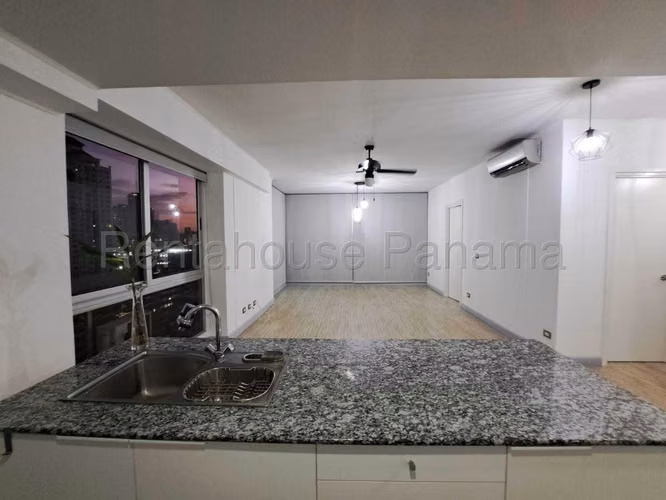 Se Vende Apartamento en San Francisco DPA27-1288