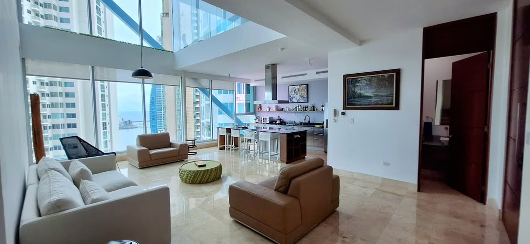 Apartamento en Punta Pacifica  I Amoblado I 1 Rec I con deposito y 2 parking