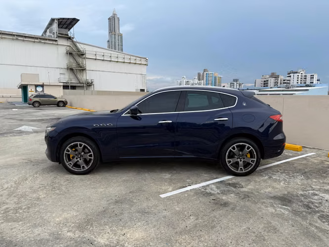 MASERATI LEVANTE 2017 26,900.00$ - Imagen 6