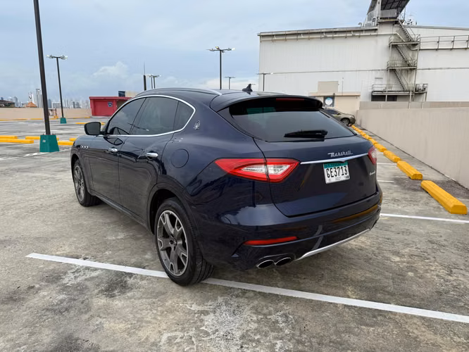MASERATI LEVANTE 2017 26,900.00$ - Imagen 4