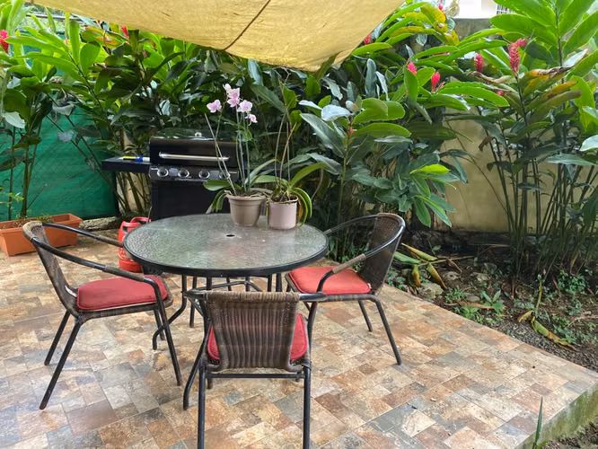 VENDO CASA ACTUALIZADA con potencial de inversión y rentabilidad activa-P - Imagen 5