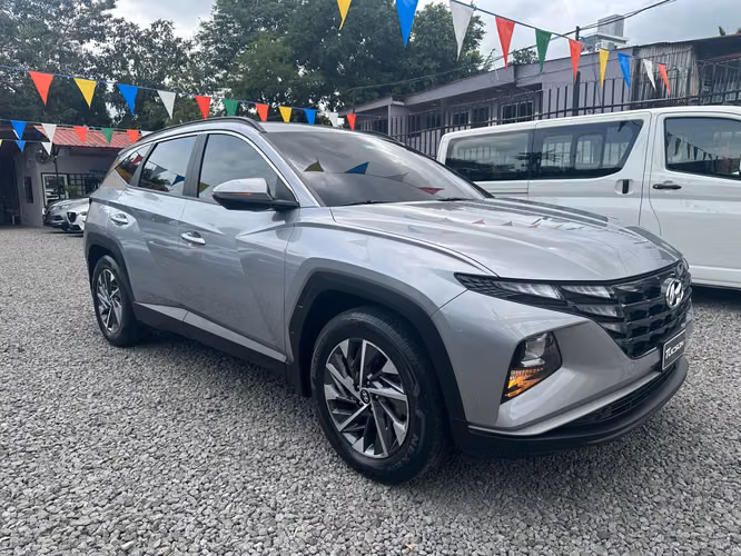 HYUNDAI TUCSON 2022 SOLO 37 MIL KILOMTROS - Imagen 4